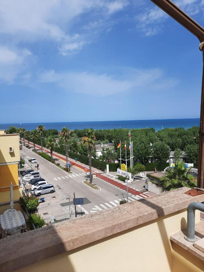 Casa Rosa Porto SantʼElpidio Exterior foto